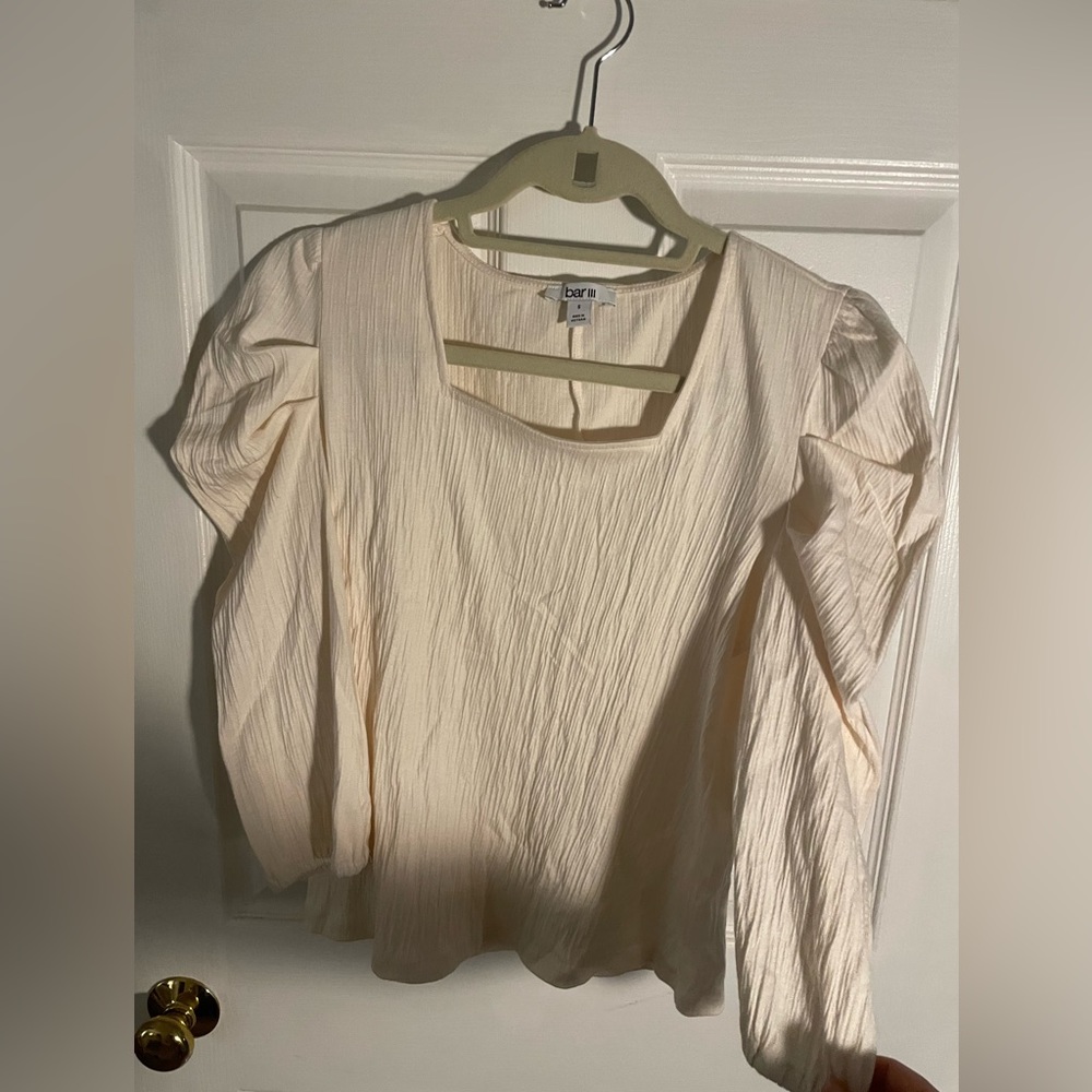 NWT Bar lll poof sleeve shirt